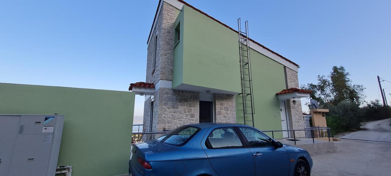 πέτρα, ελιά και λεβάντα * Tolón