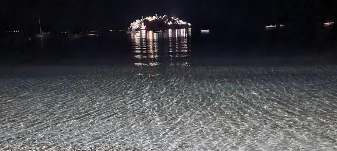 πέτρα, ελιά και λεβάντα Holiday home