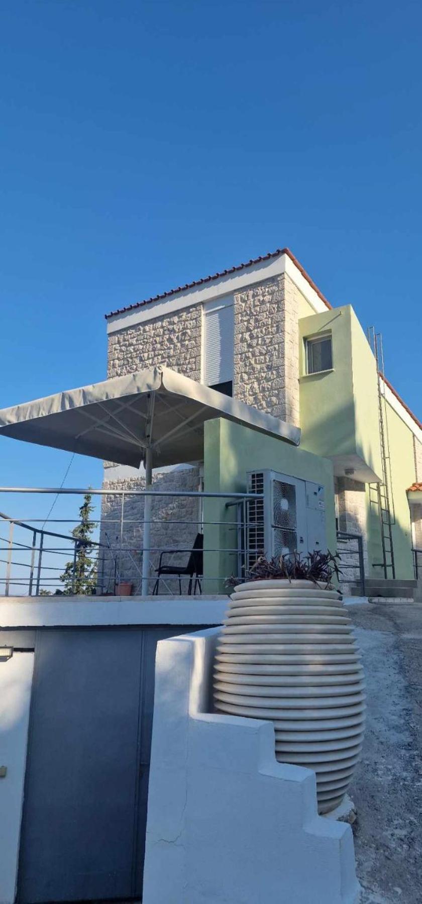 πέτρα, ελιά και λεβάντα Tolón